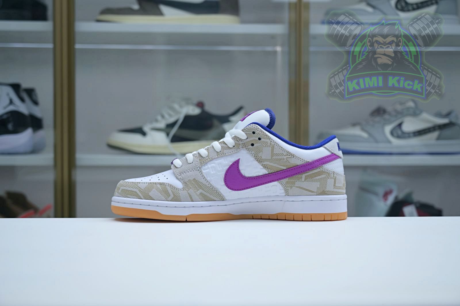 Kimi kick Rayssa Leal x Nike SB Dunk Low