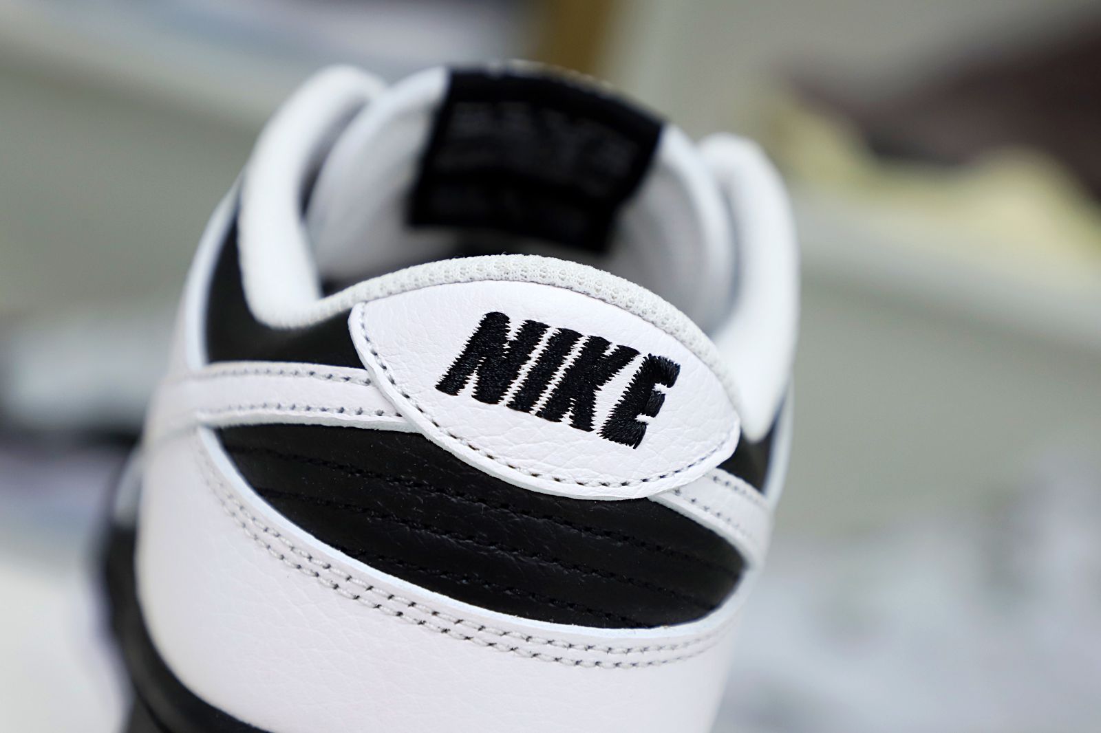 Kimi kick NIKE DUNK LOW RETRO REVERSE PANDA - FD9064-011