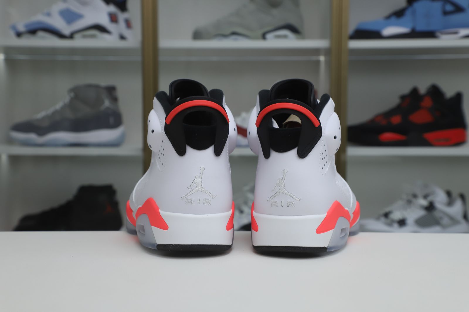 Kimi kick Air Jordan 6 Retroinfrared White