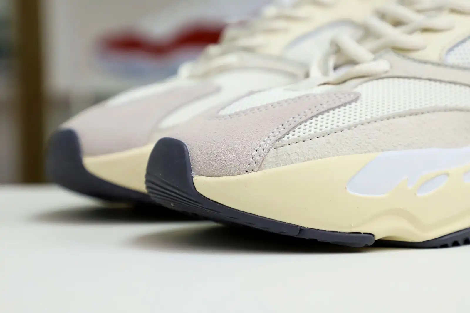 Kimikick YEEZY BOOST 700 'ANALOG'