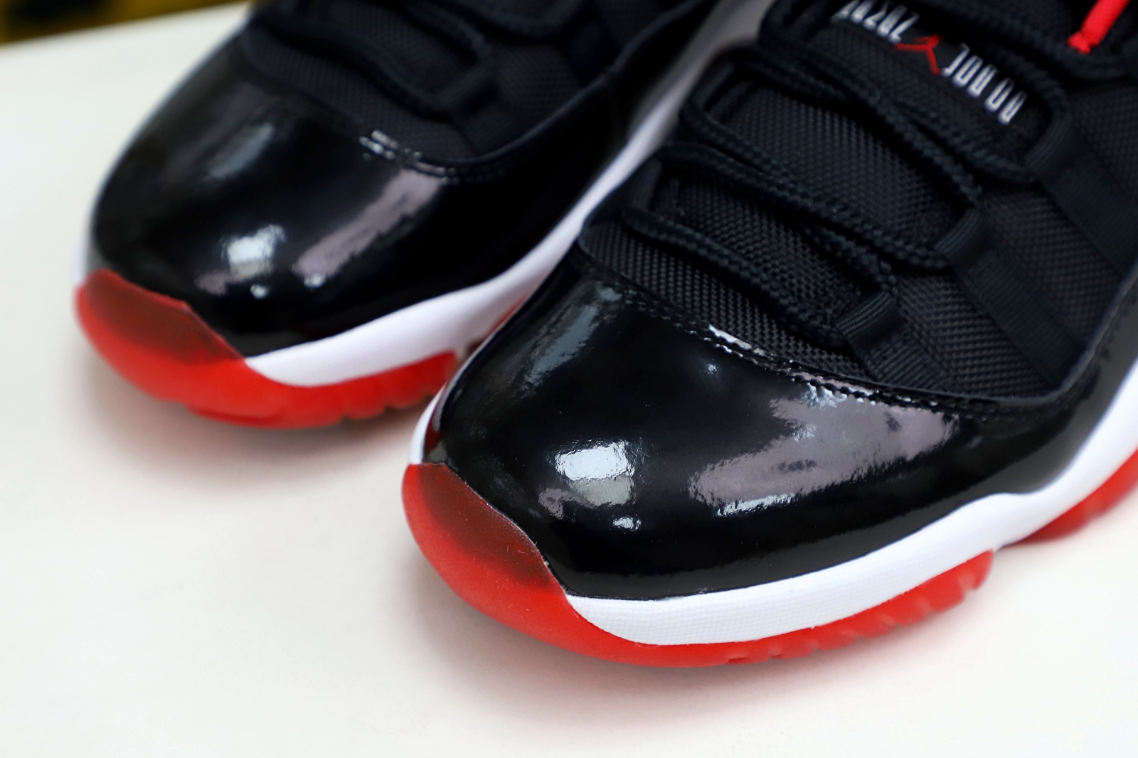 Kimi kick AIR JORDAN 11 RETRO BRED LOW