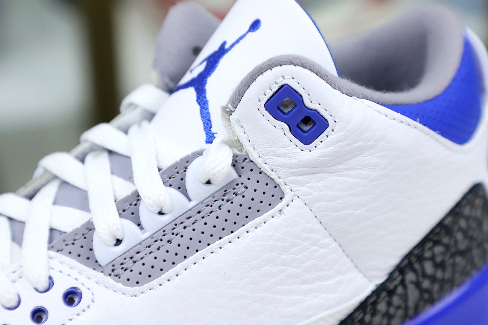 Kimi kick AIR JORDAN 3 RETRO 'RACER BLUE'