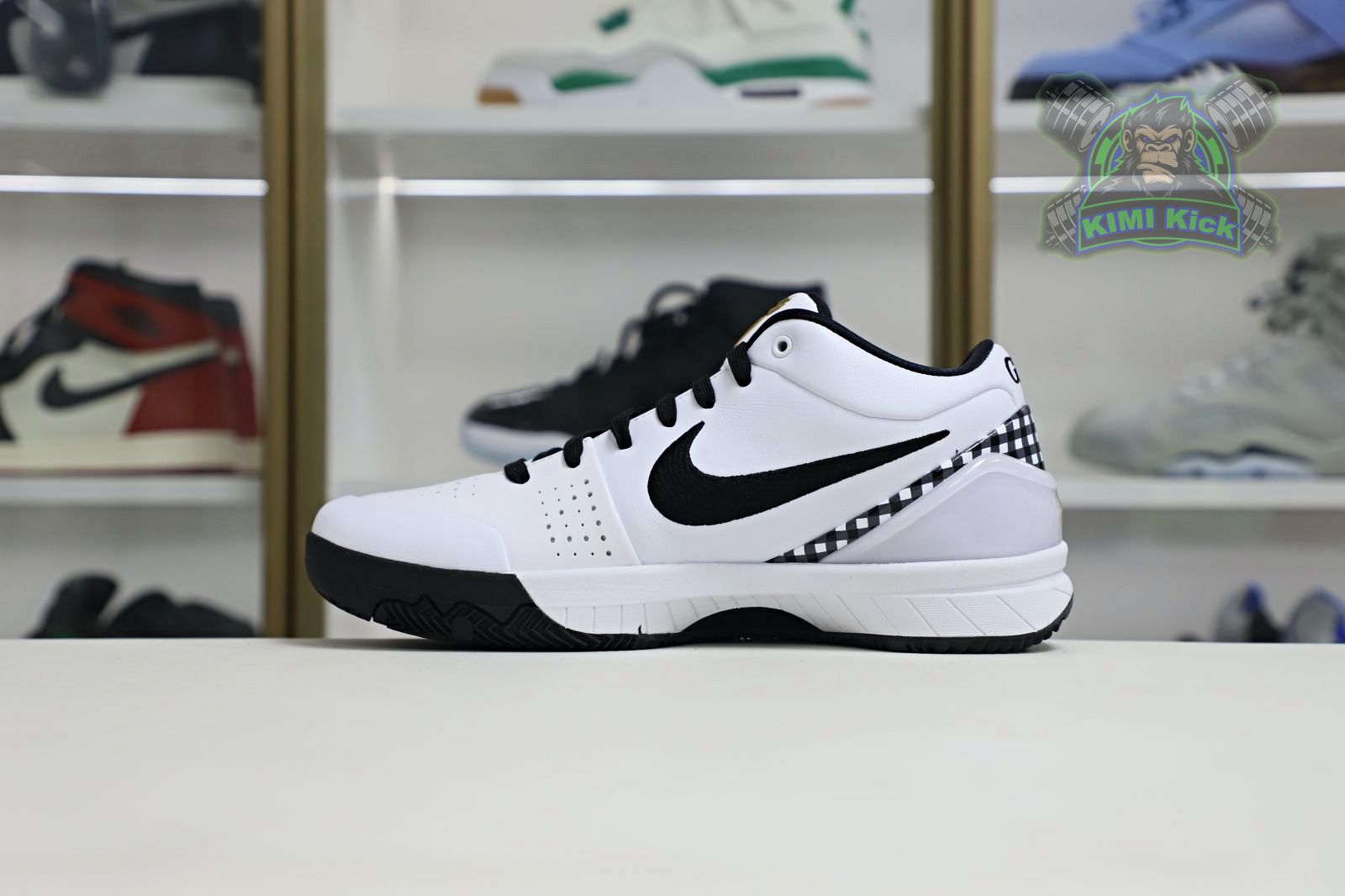 Kimi kick Nike Zoom Kobe4