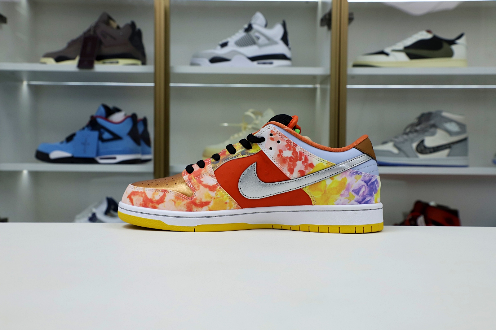 Kimi kick JASON DENG X DUNK LOW PRO SB 'STREET HAWKER'