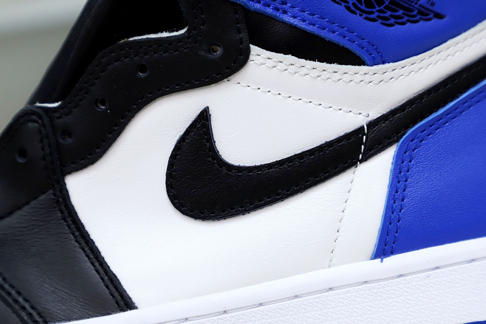 Kimi kick FRAGMENT DESIGN X AIR JORDAN 1 RETRO HIGH