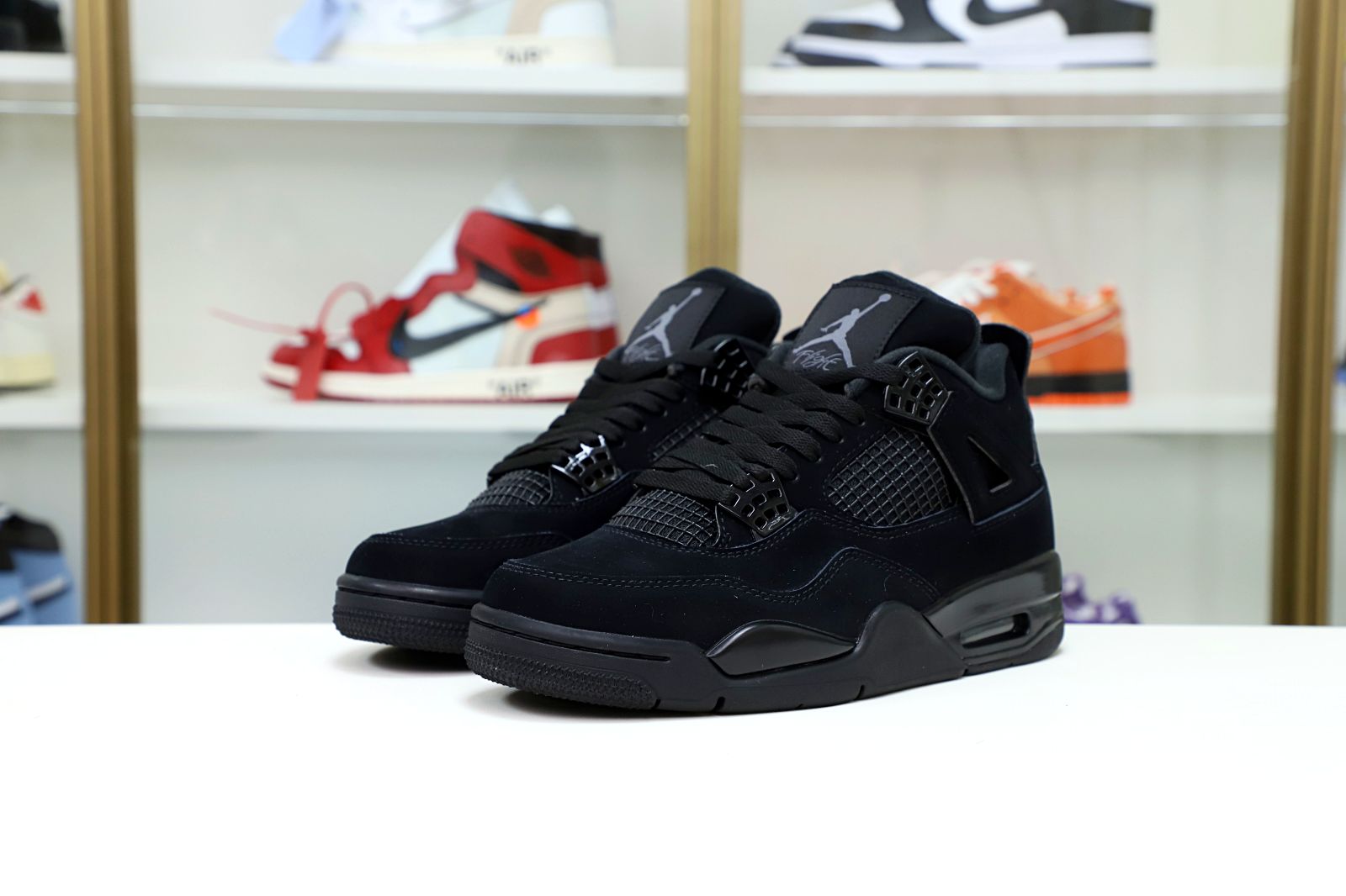 Kimi kick AIR JORDAN 4 RETRO 'BLACK CAT' 2020