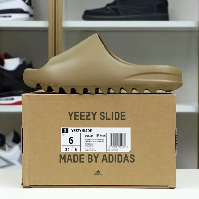 Kimikick Yeezy Slide BrownFV8425