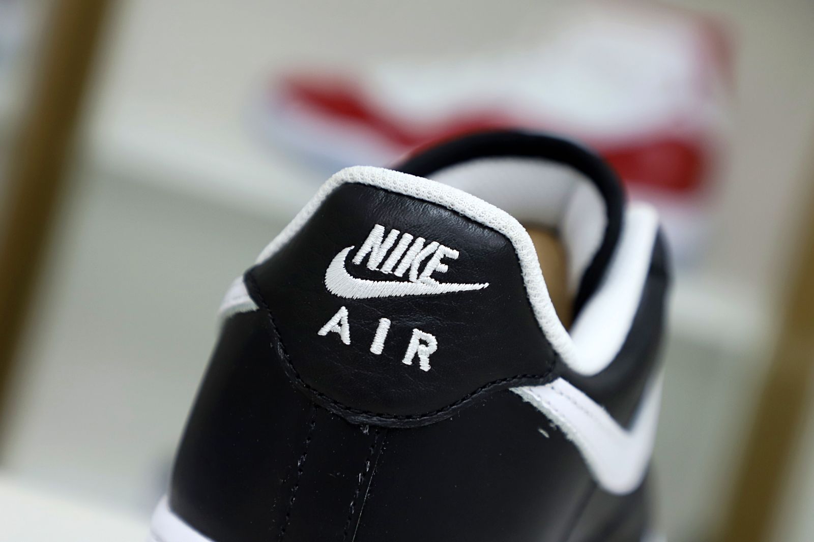 Kimi kick Nike Air Force 1 Low PMO