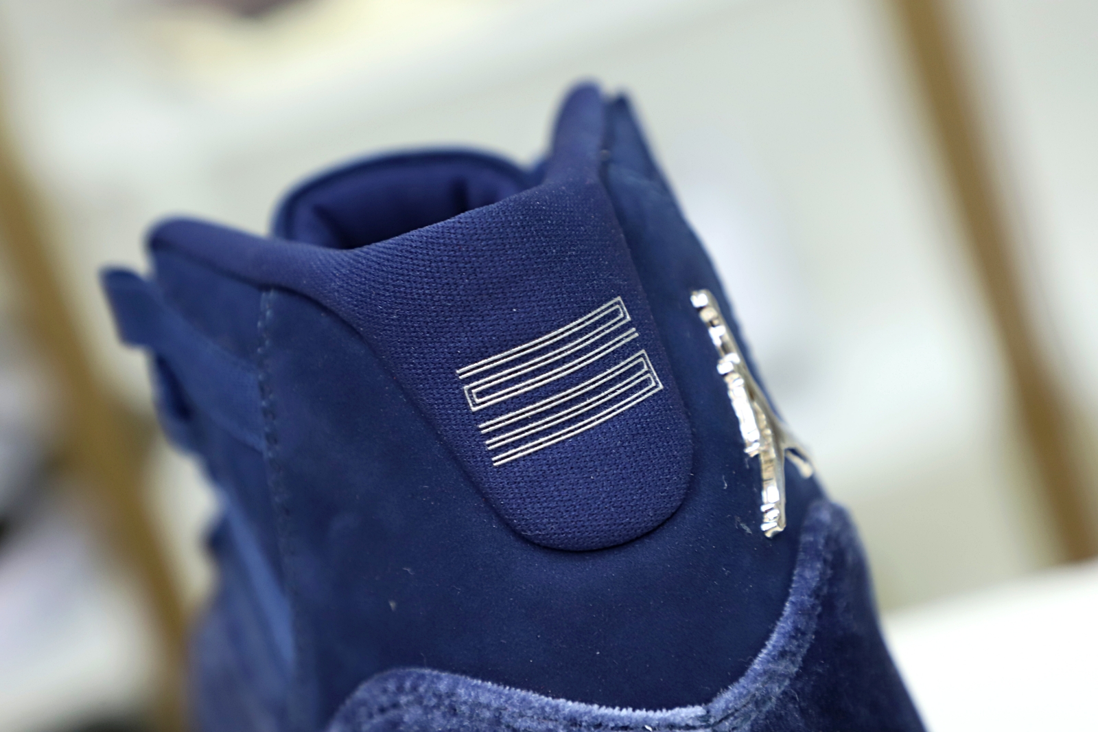 Kimi kick AIR JORDAN 11 RETRO MIDNIGHT NAVY