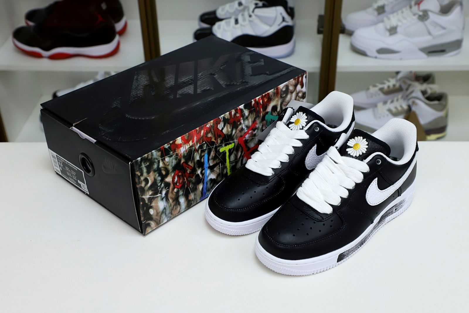 Kimi kick Nike Air Force 1 Low PMO