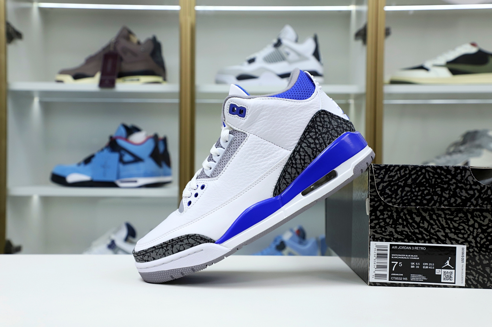 Kimi kick AIR JORDAN 3 RETRO 'RACER BLUE'