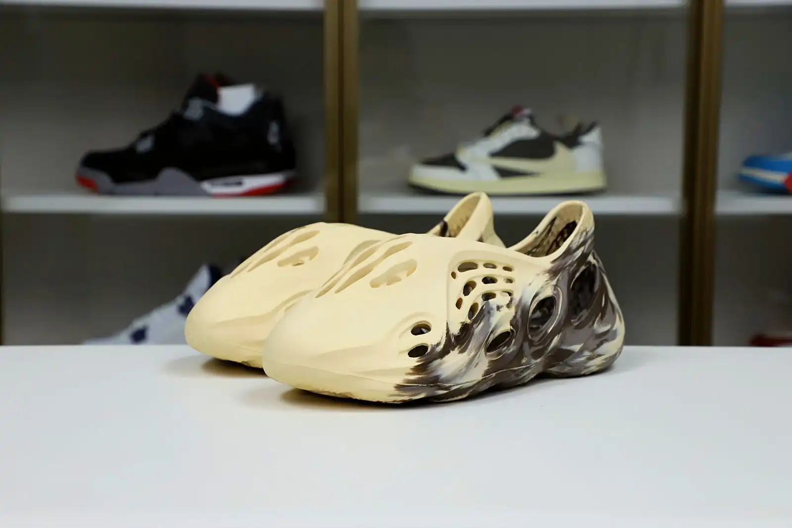 Kimikick YEEZY FOAM RUNNER 'MX CREAM CLAY'