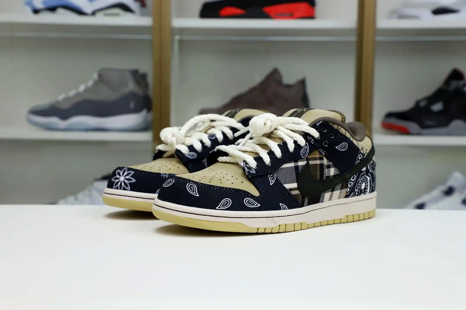 Kimikick TRAVIS SCOTT X DUNK LOW PREMIUM QS SB 'CACTUS JACK'