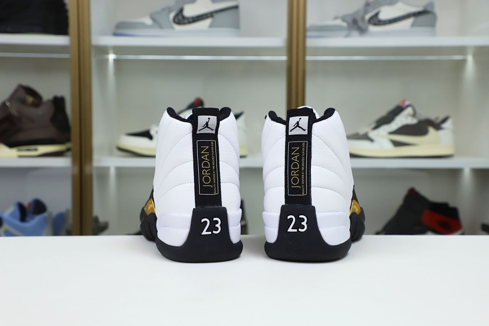 Kimi kick AIR JORDAN 12 RETRO 'ROYALTY'