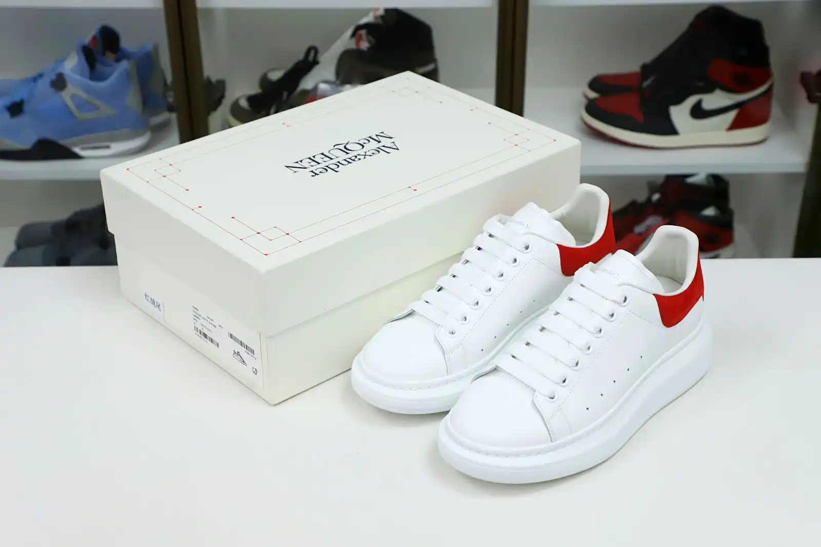 Kimikick ALXNDER MC MCQUEEN WHITE SMOOTH CALF LEATHER RED SUEDE