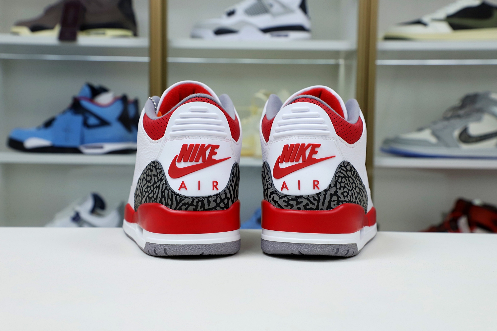 Kimi kick AIR JORDAN 3RETRO