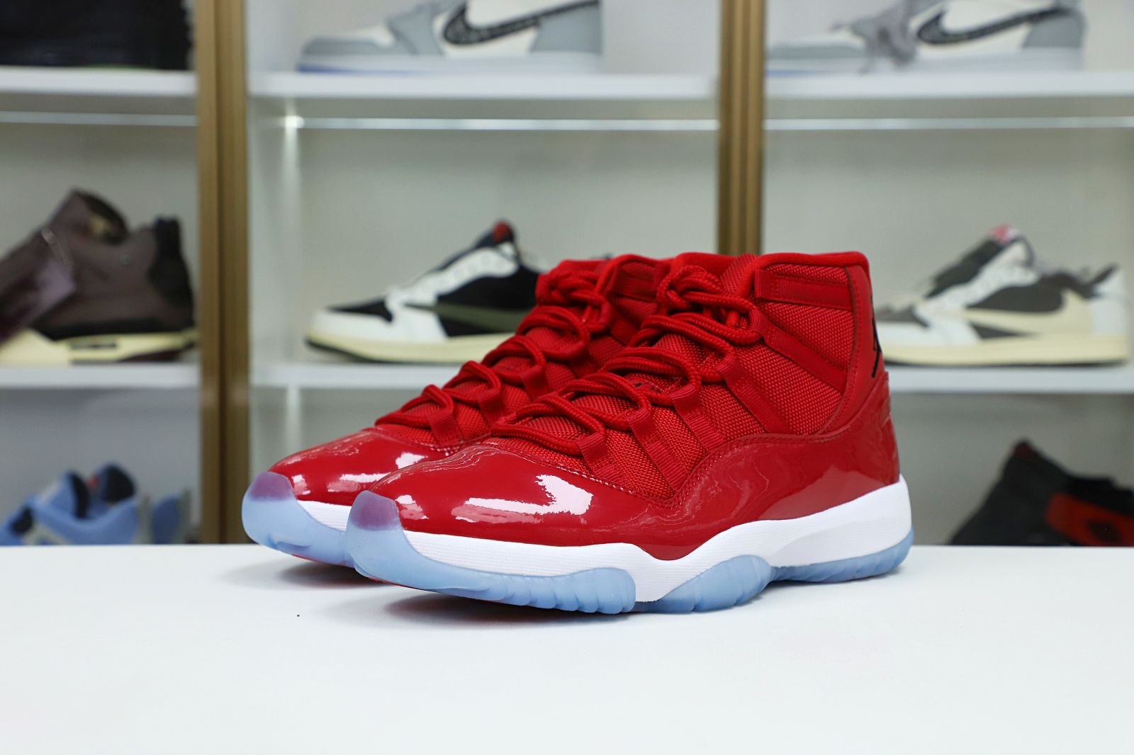 Kimi kick JORDAN 11 RETRO WIN LIKE 96 378037-623