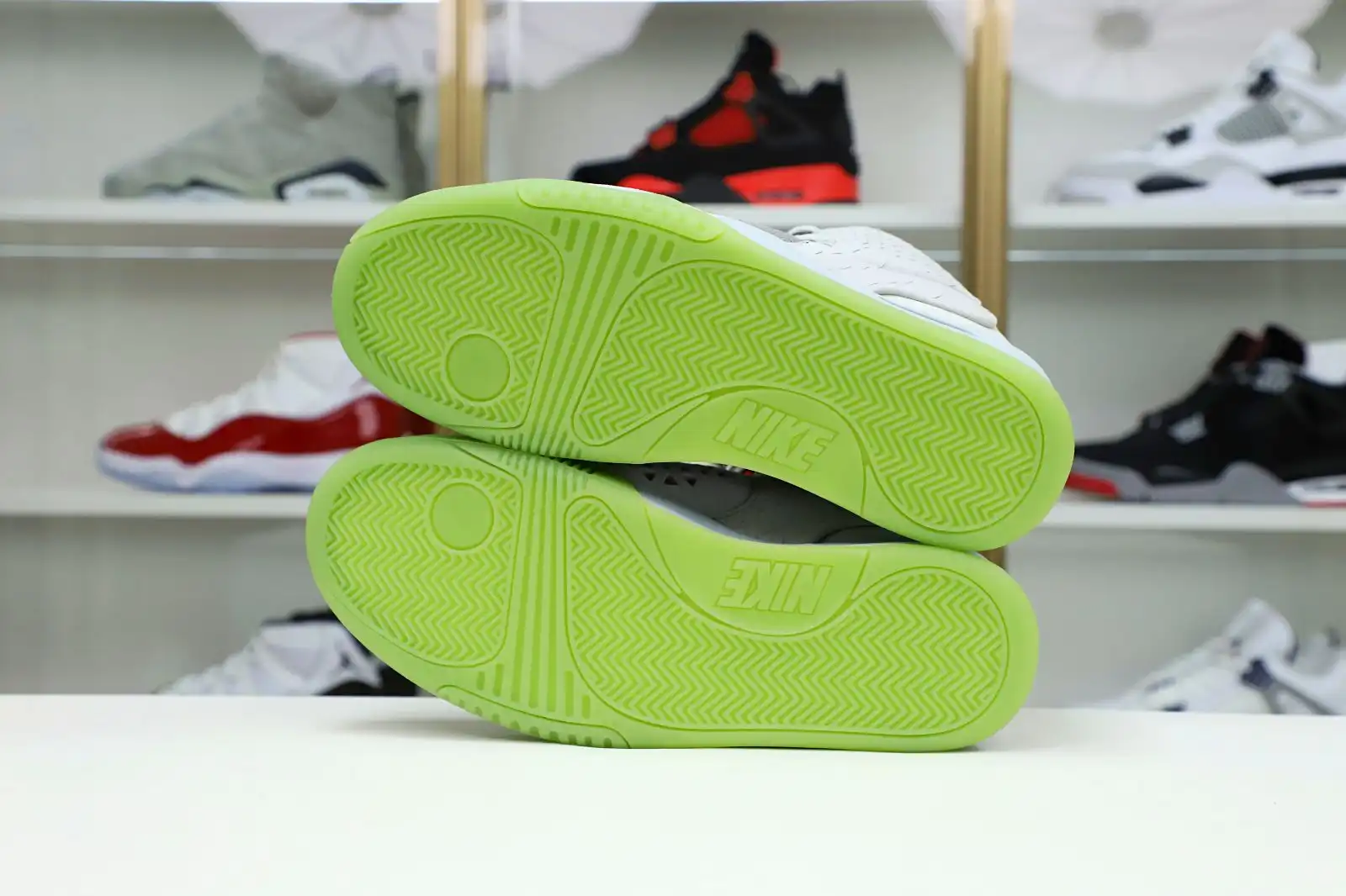 Kimikick Nike Air Yeezy 2 nrg kanye west