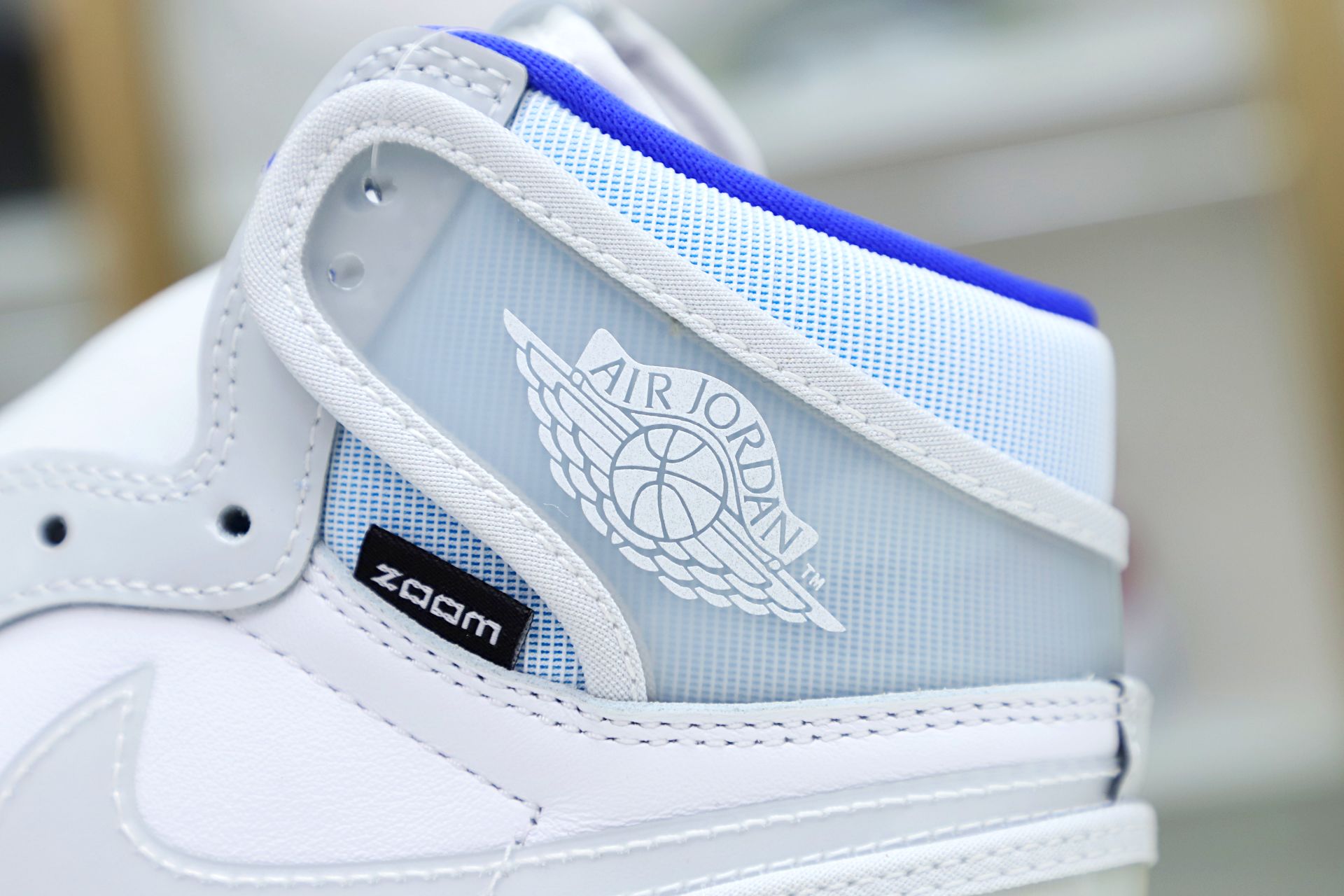 Kimi kick AIR JORDAN 1 HIGH ZOOM 'RACER BLUE'