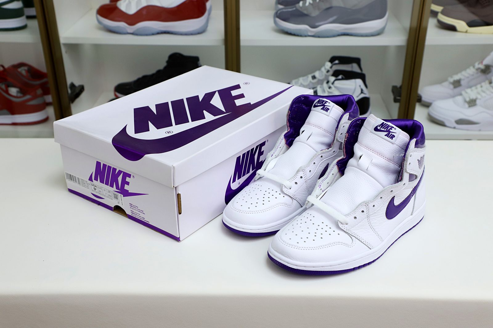 Kimi kick Air Jordan 1 High OG Court Purple