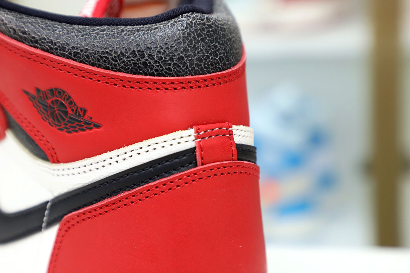 Kimi kick AIR JORDAN 1 REIMAGINED LOST AND FOUND “CHICAGO” 2022