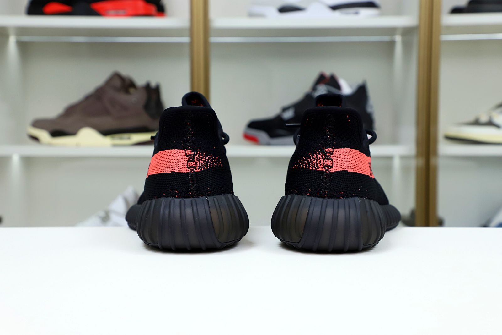 Kimi kick YEEZY BOOST 350 V2 'RED'