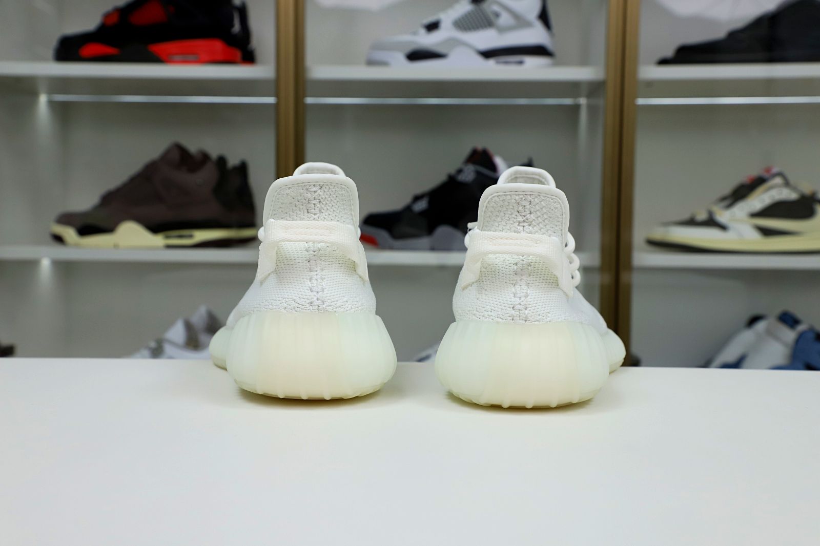 Kimi kick YEEZY BOOST 350 V2 'CREAM WHITE   TRIPLE WHITE'