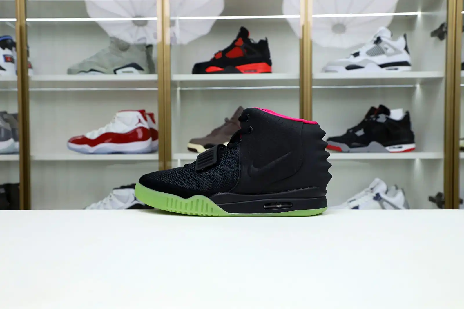 Kimikick Nike Air Yeezy 2 solar red