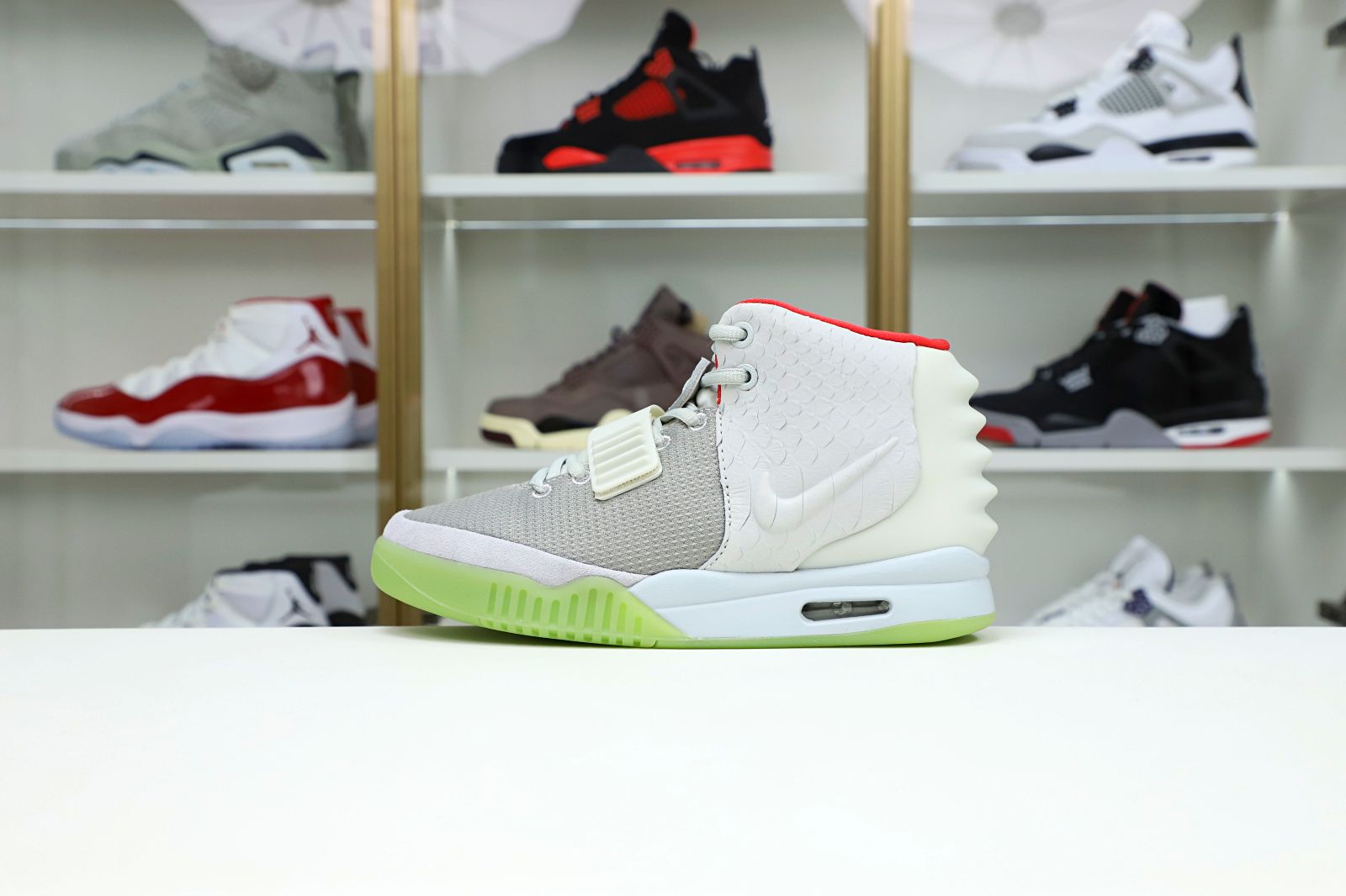 Kimi kick Nike Air Yeezy 2 nrg kanye west