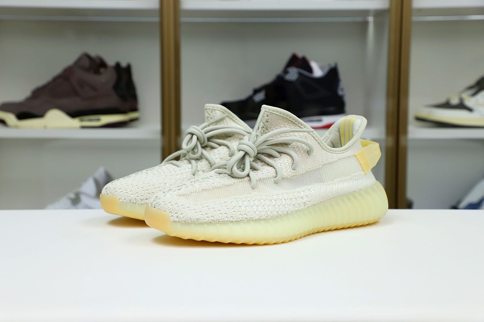 Kimi kick YEEZY BOOST 350 V2 'NATURAL'