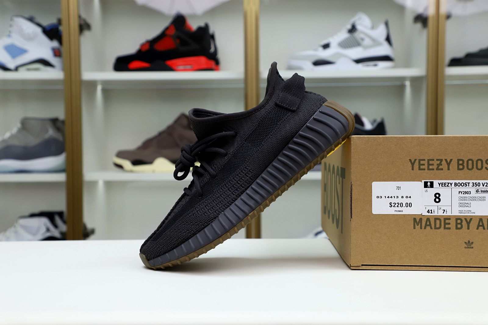 Kimi kick YEEZY BOOST  350 V2 ORIGINALS