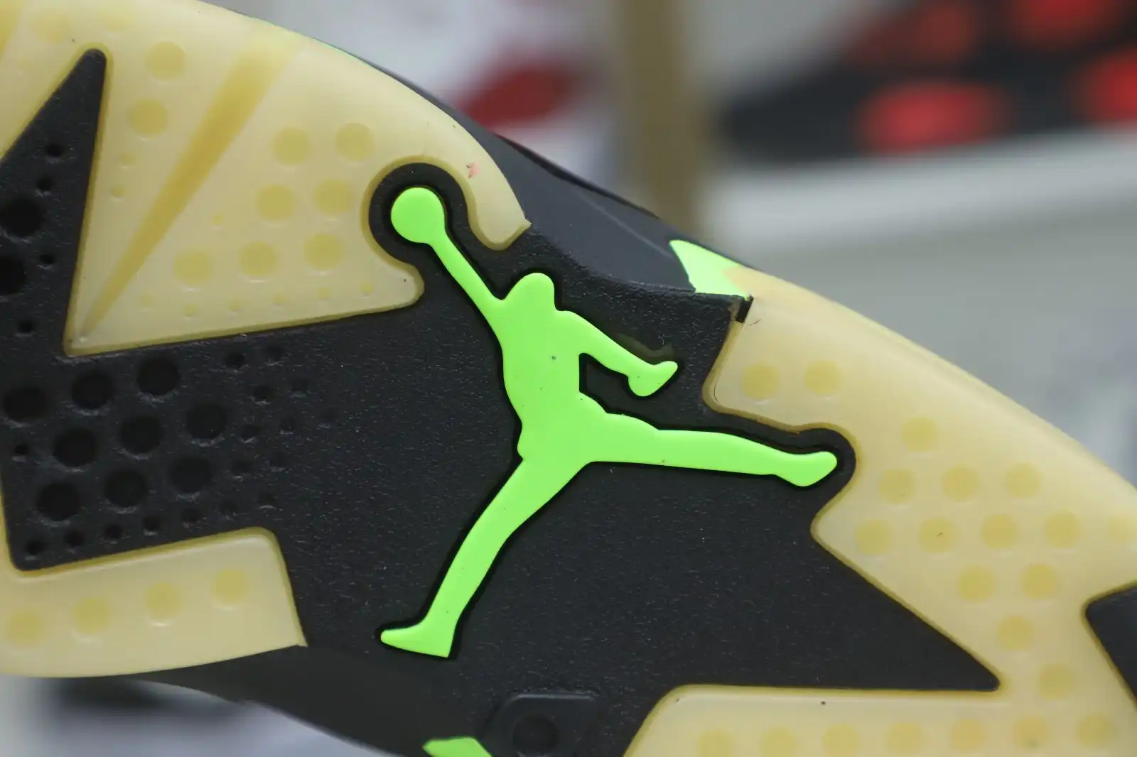 Cheap Kimikick AIR JORDAN 6 RETRO 'ELECTRIC GREEN'