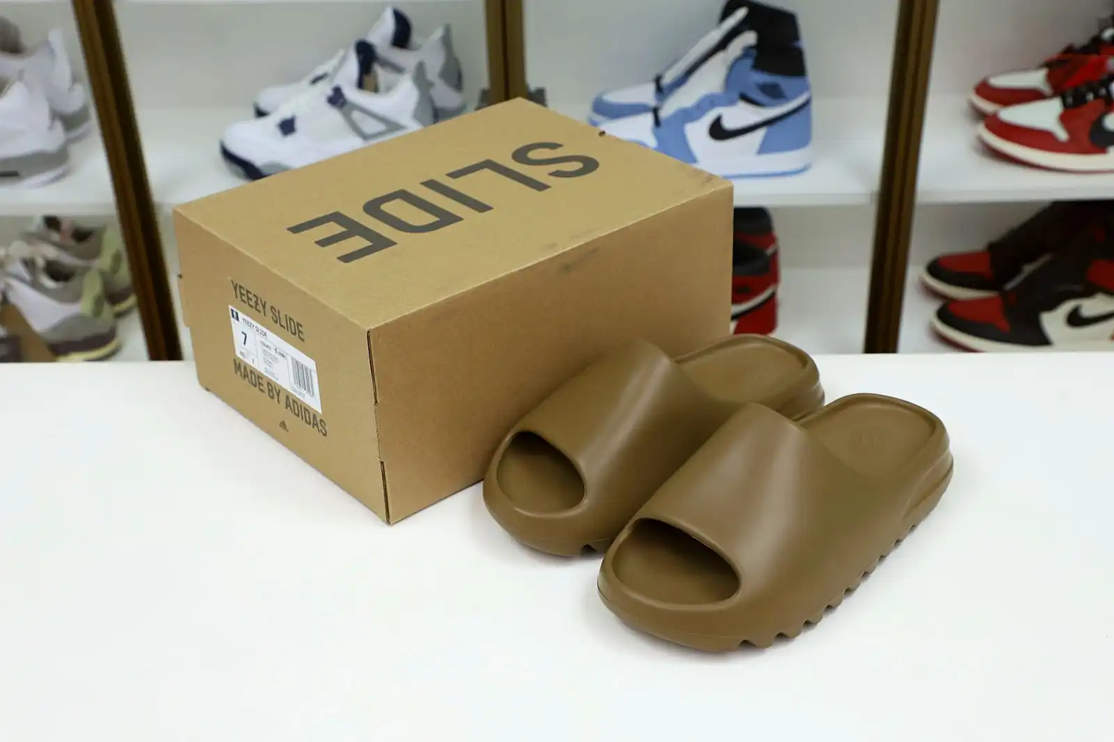 Kimikick YEEZY SLIDES G55492