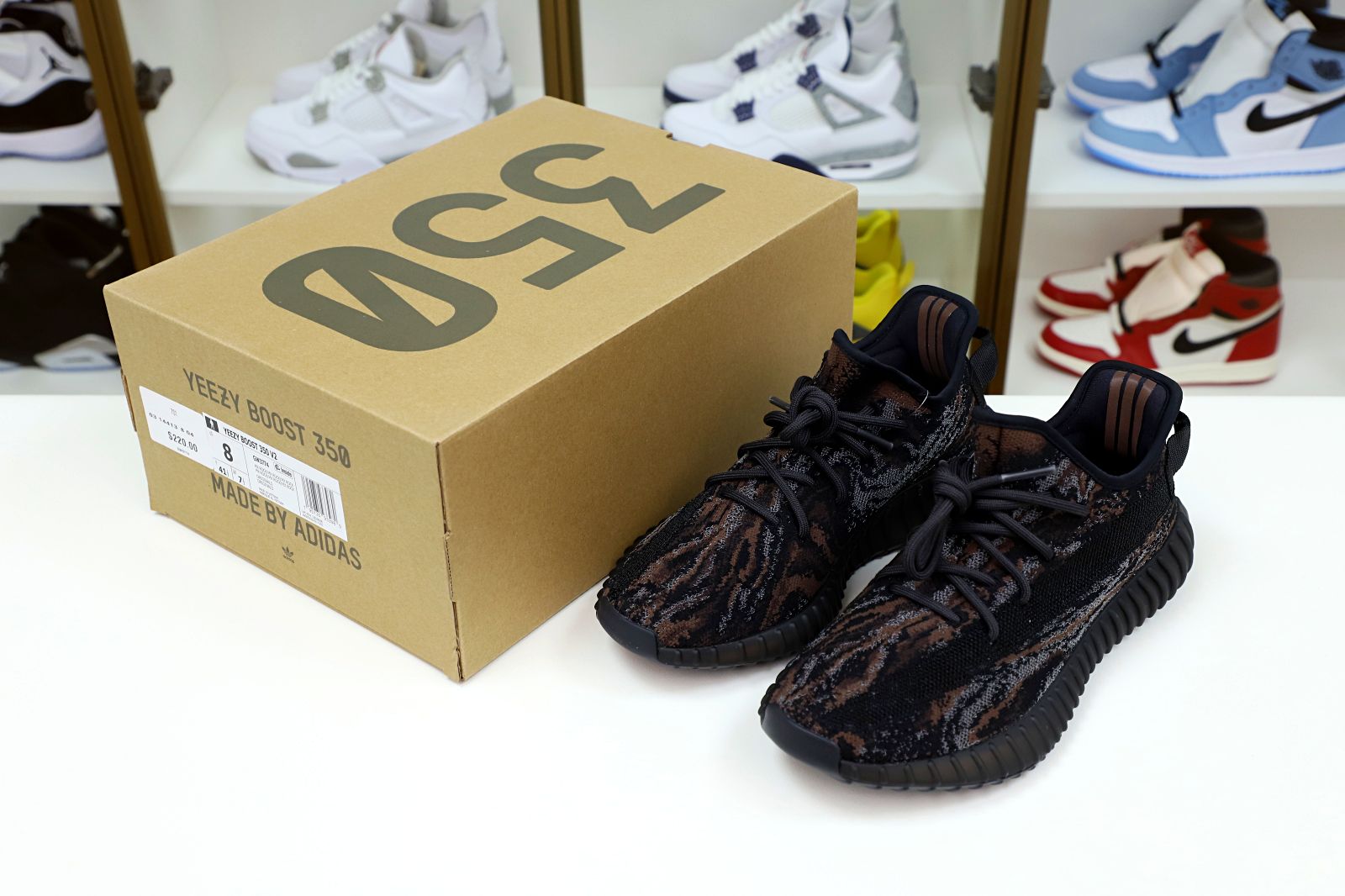 Kimi kick YEEZY BOOST 350 V2 MX ROCK