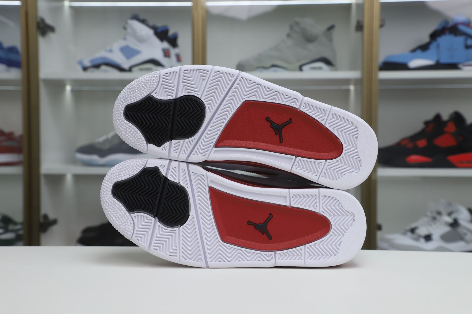 Kimi kick AIR JORDAN4 RETRO ALTERNATE 89