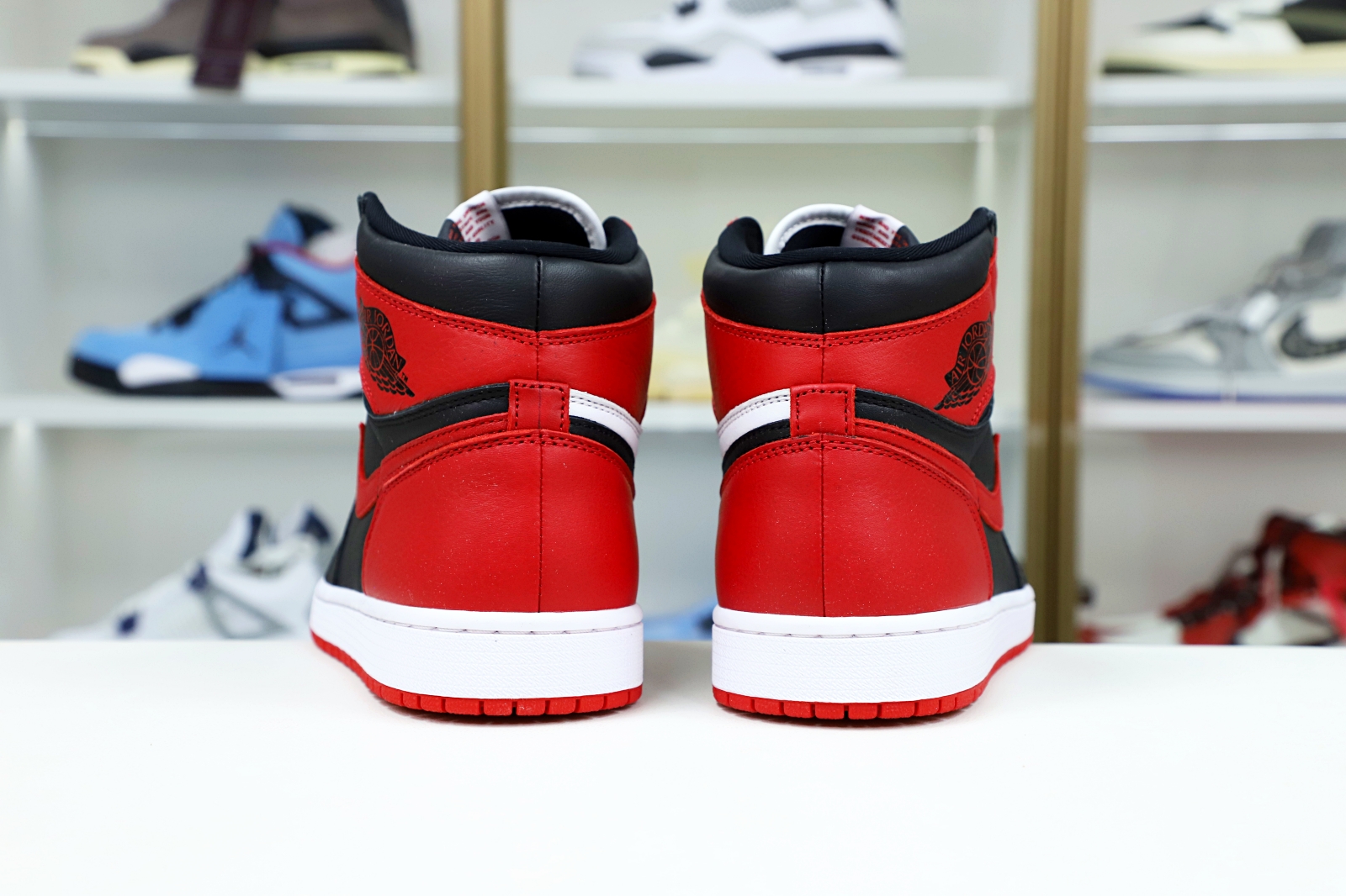 Kimi kick AIR JORDAN 1 RETRO HIGH OG NRG 'HOMAGE TO HOME' CHICAGO EXCLUSIVE