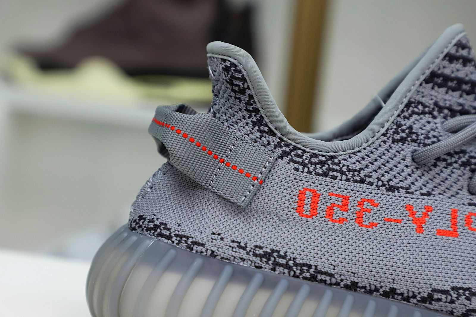 Kimi kick YEEZY BOOST 350 V2 'BELUGA 2.0'