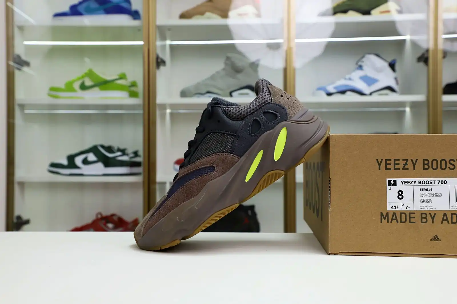 Kimikick YEEZY BOOST 700 'MAUVE'