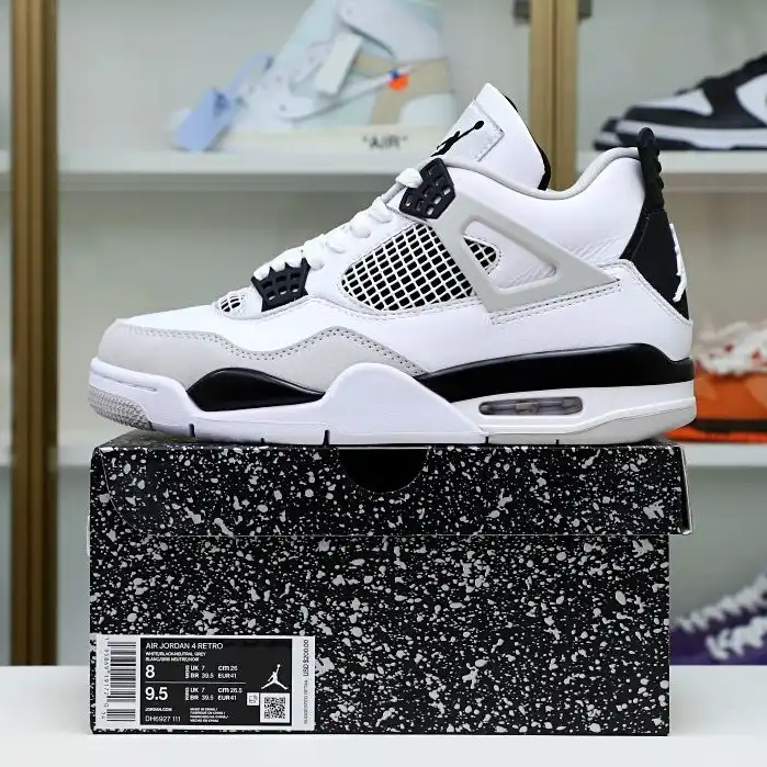 Kimikick AIR JORDAN 4 MILITARY BLACK