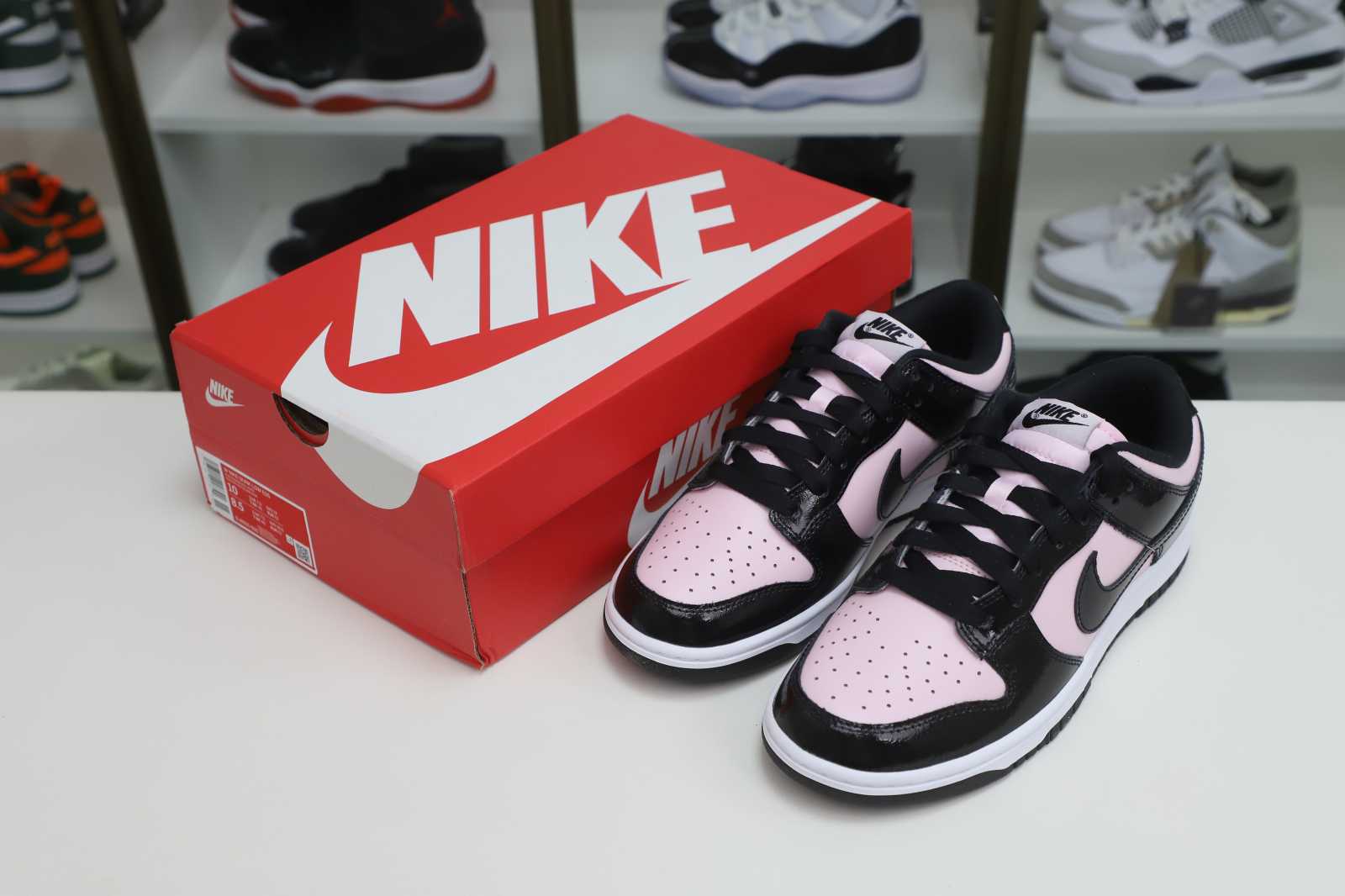 Kimi kick Nike Dunk Low ESS 