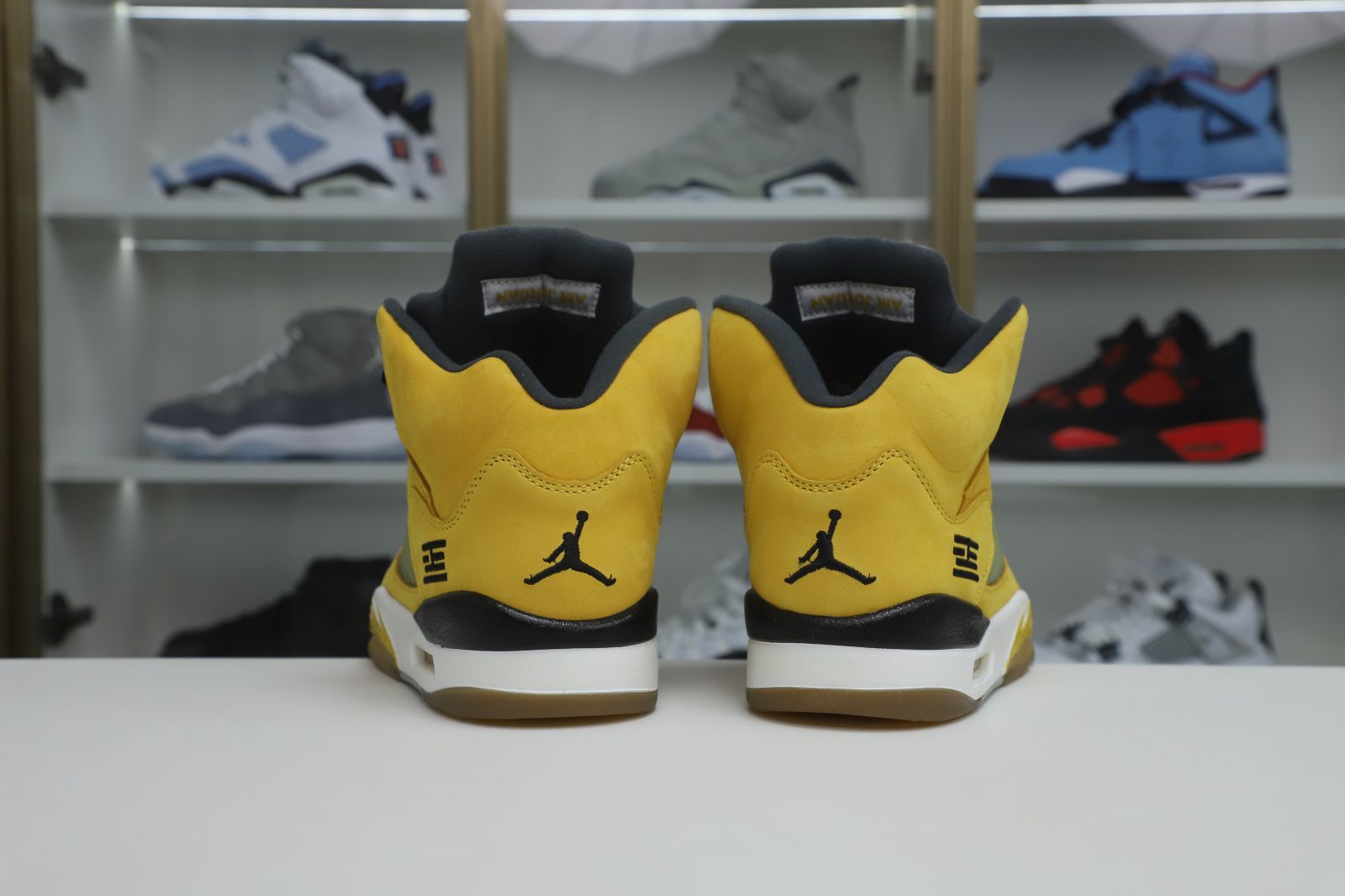 Kimi kick AIR JORDAN 5 RETRO TOKYO T23 454783-701