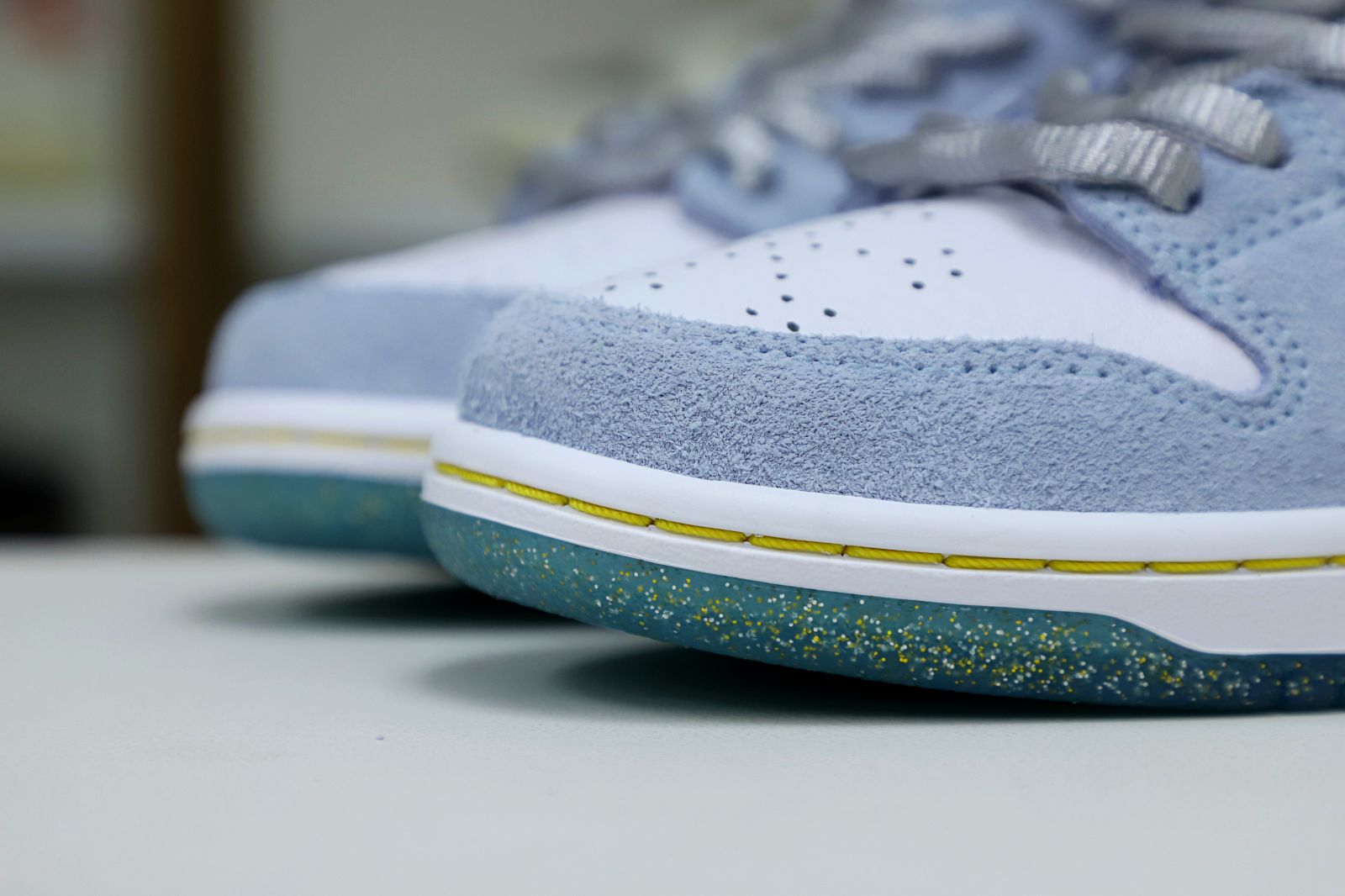 Kimi kick STRANGELOVE X NIKE SB DUNK LOW