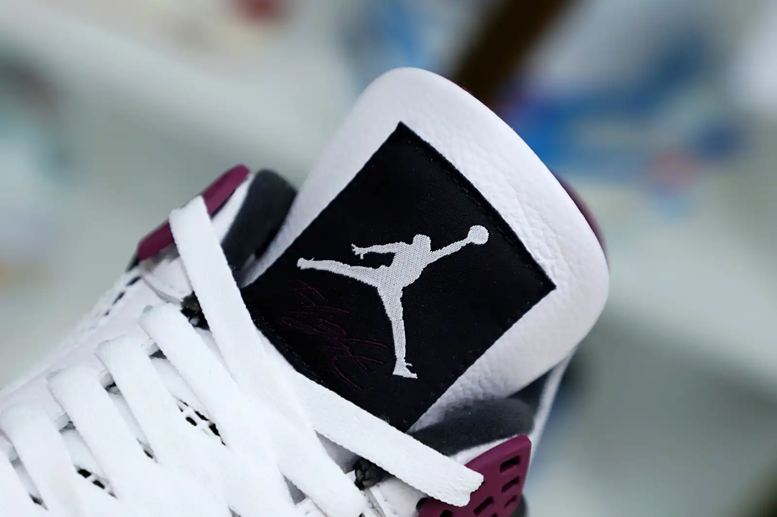 Cheap Kimi kick AIR JORDAN PARIS SAINT-GERMAIN X AIR JORDAN 4 RETRO 'BORDEAUX'