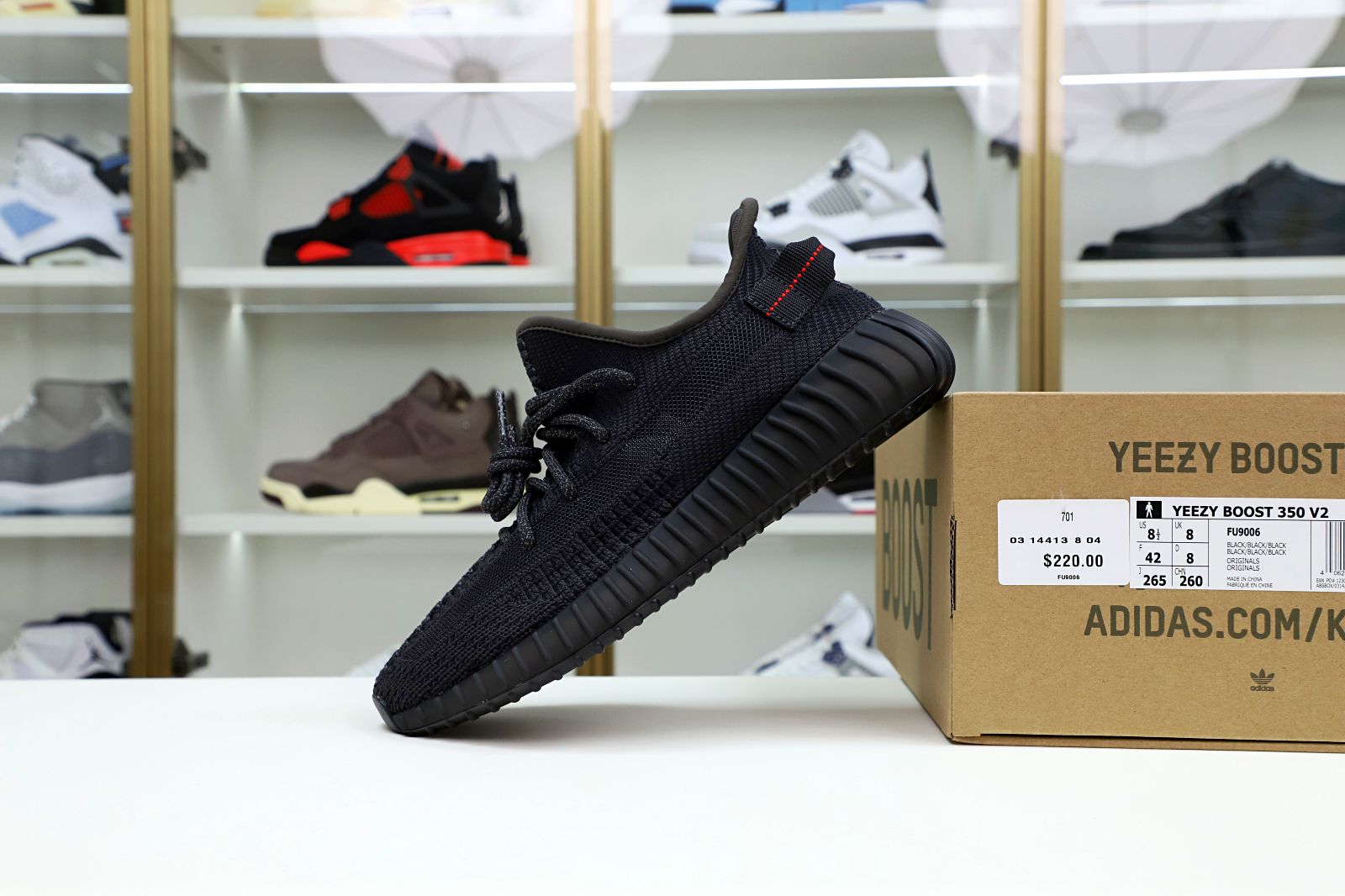 Kimi kick YEEZY BOOST 350 V2 'BLACK NON-REFLECTIVE'