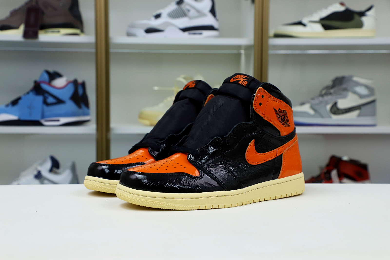 Kimi kick AIR JORDAN 1 RETRO HIGH OG 'SHATTERED BACKBOARD 3.0'