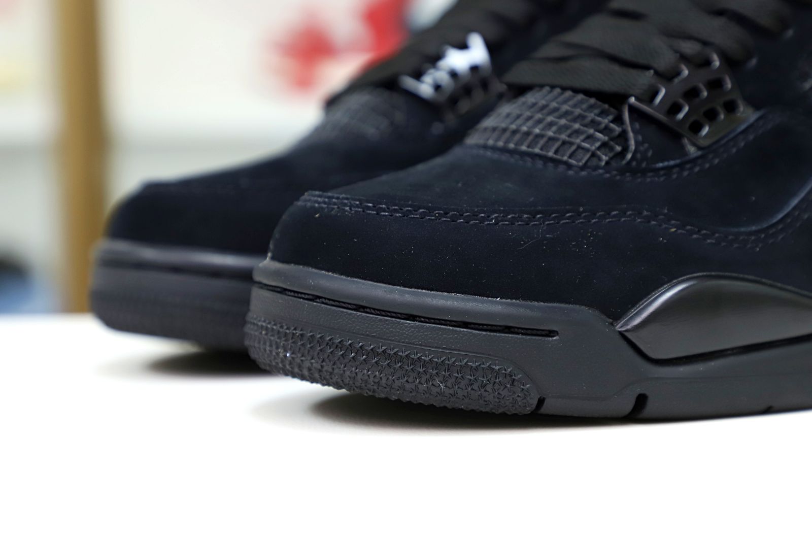 Kimi kick AIR JORDAN 4 RETRO 'BLACK CAT' 2020