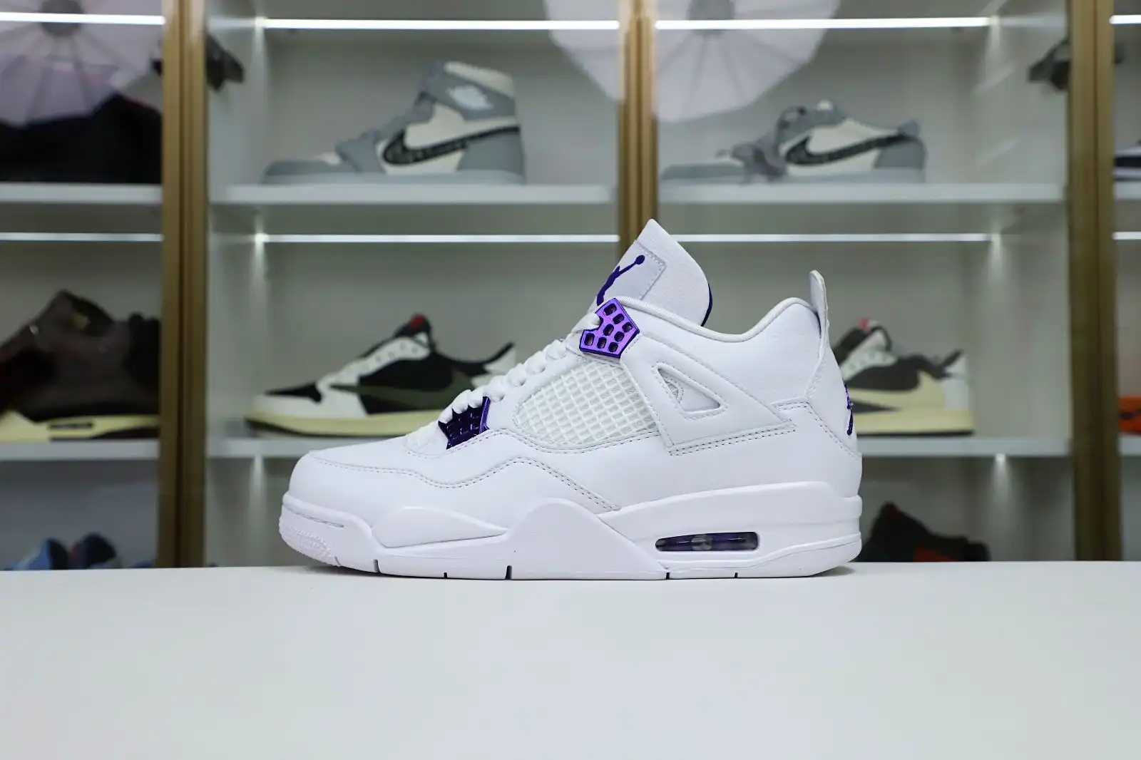 Reps Kimi kick AIR JORDAN 4 PURPLE METALLIC