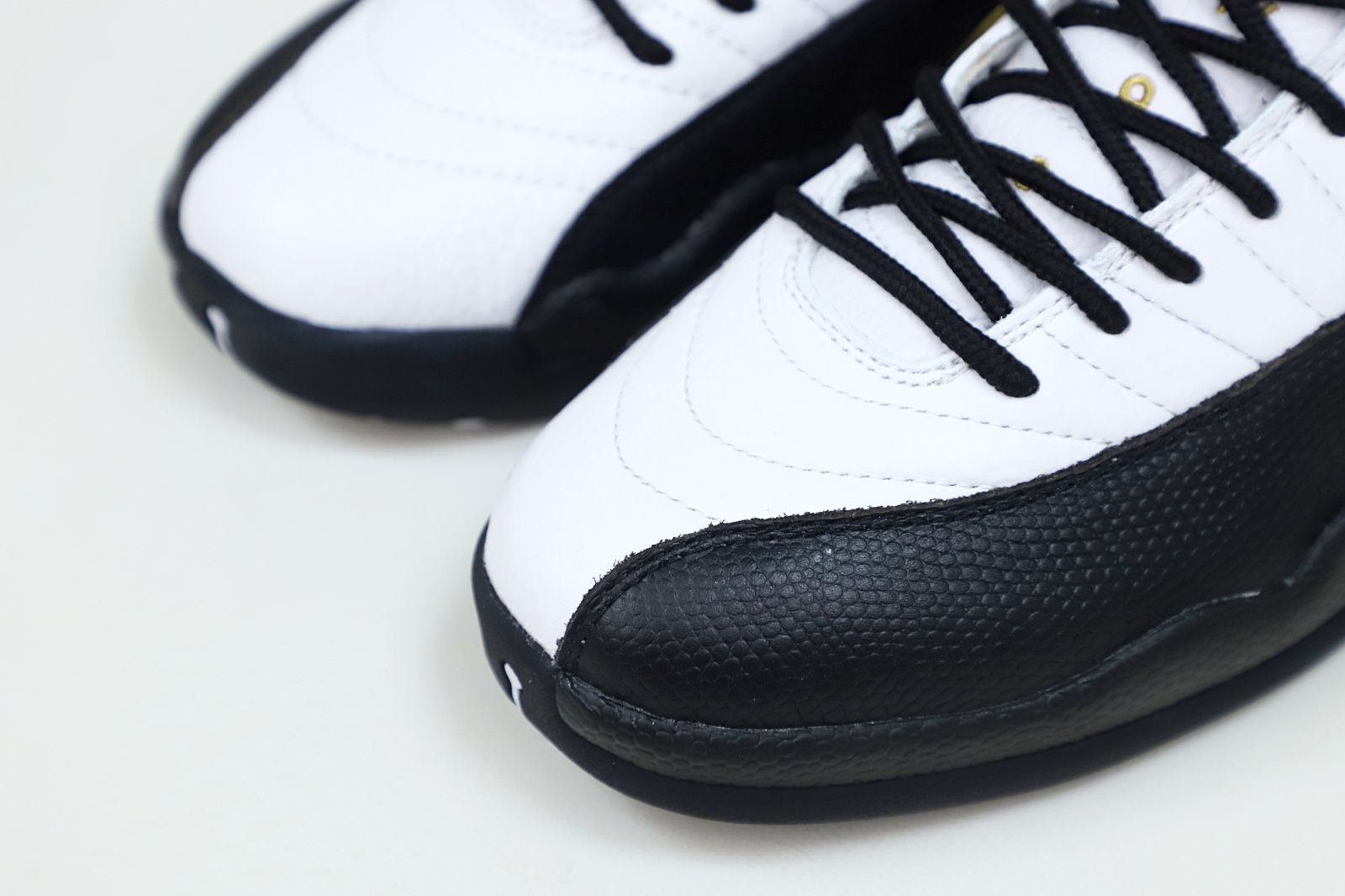 Kimi kick AIR JORDAN 12 RETRO 'ROYALTY'