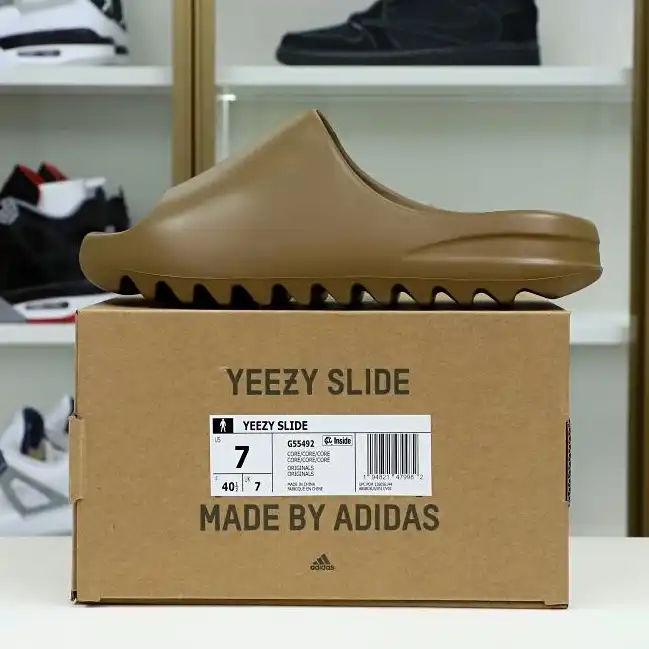 Kimikick YEEZY SLIDES G55492