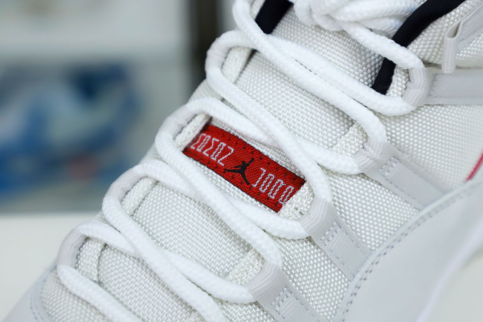 Kimi kick AIR JORDAN 11 XI RETRO PLATINUM TINT